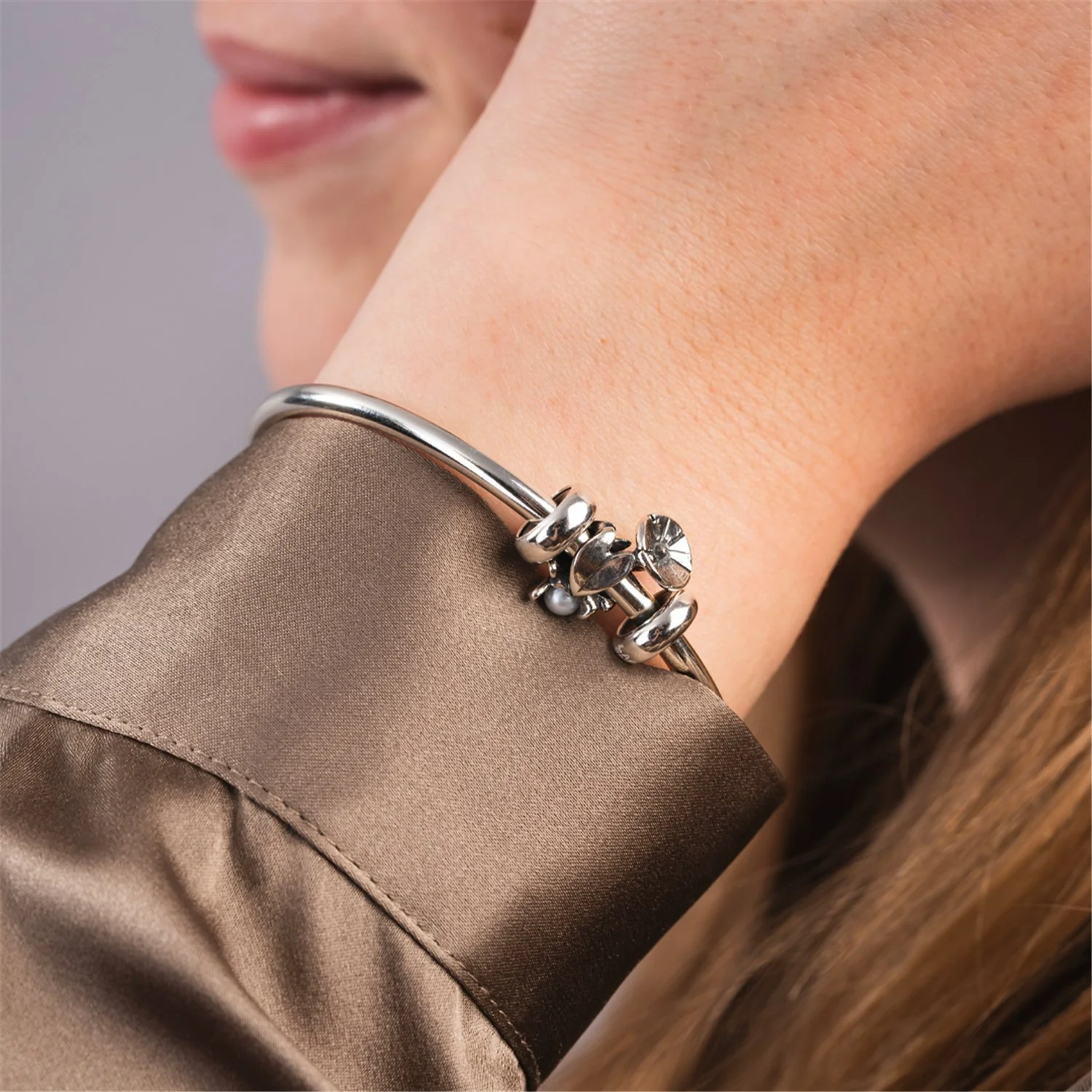 Bindweed of September Bangle - Image 2