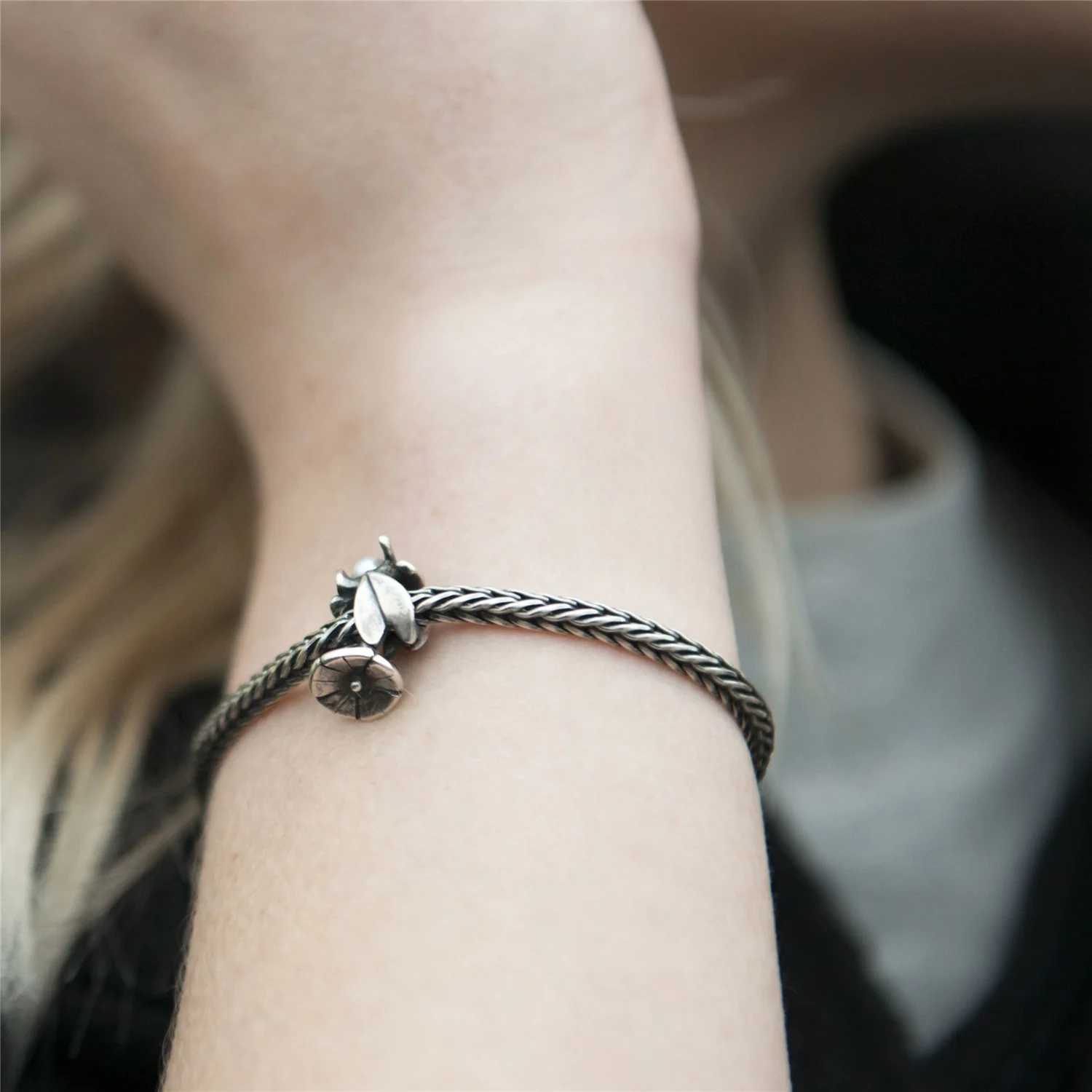 Bindweed of September Bracelet - Image 4
