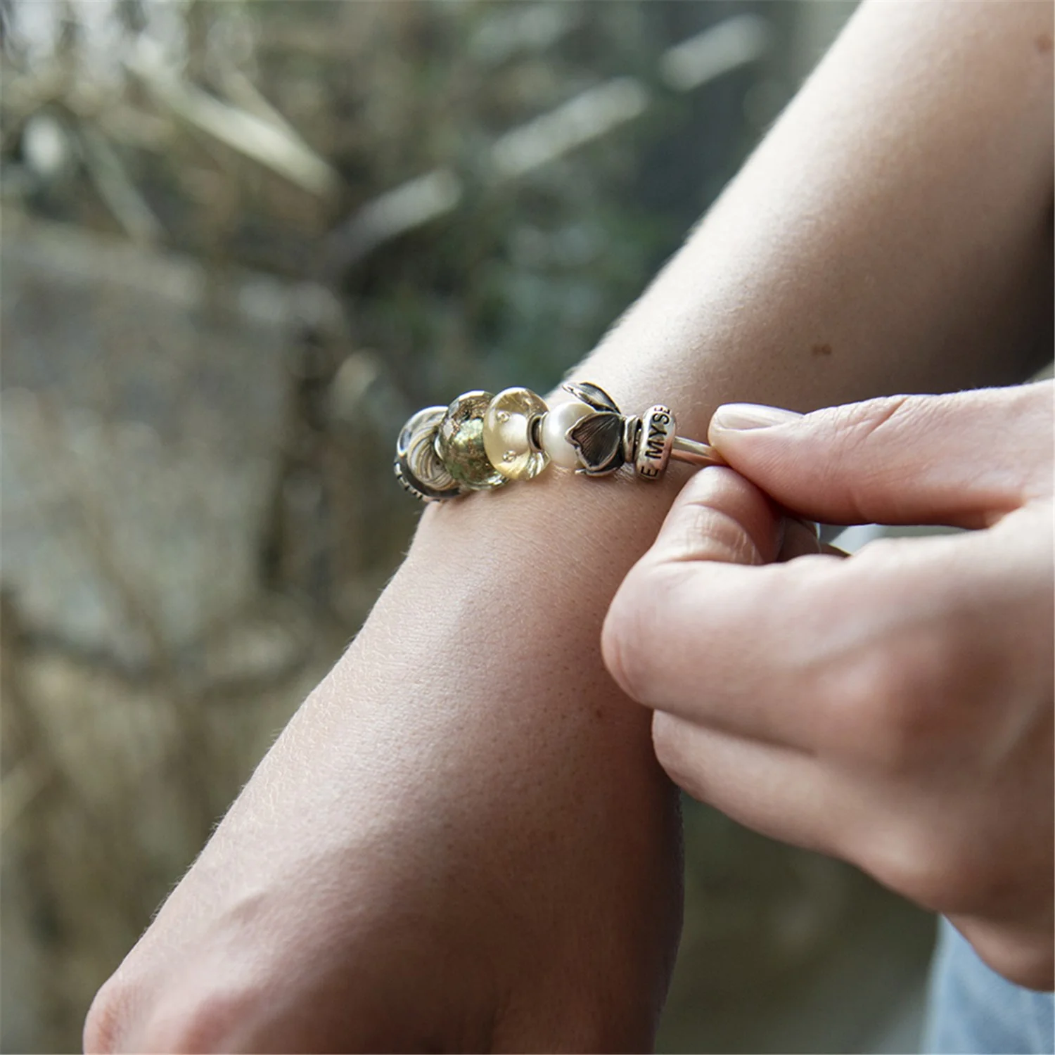 Delicate Flower Bead - Image 10