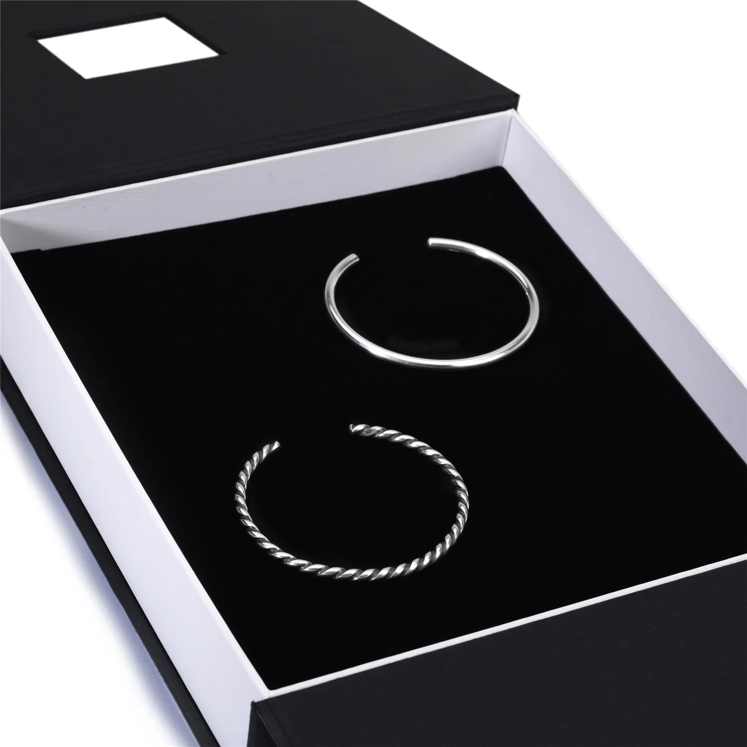 Exclusive Silver Bangle Set