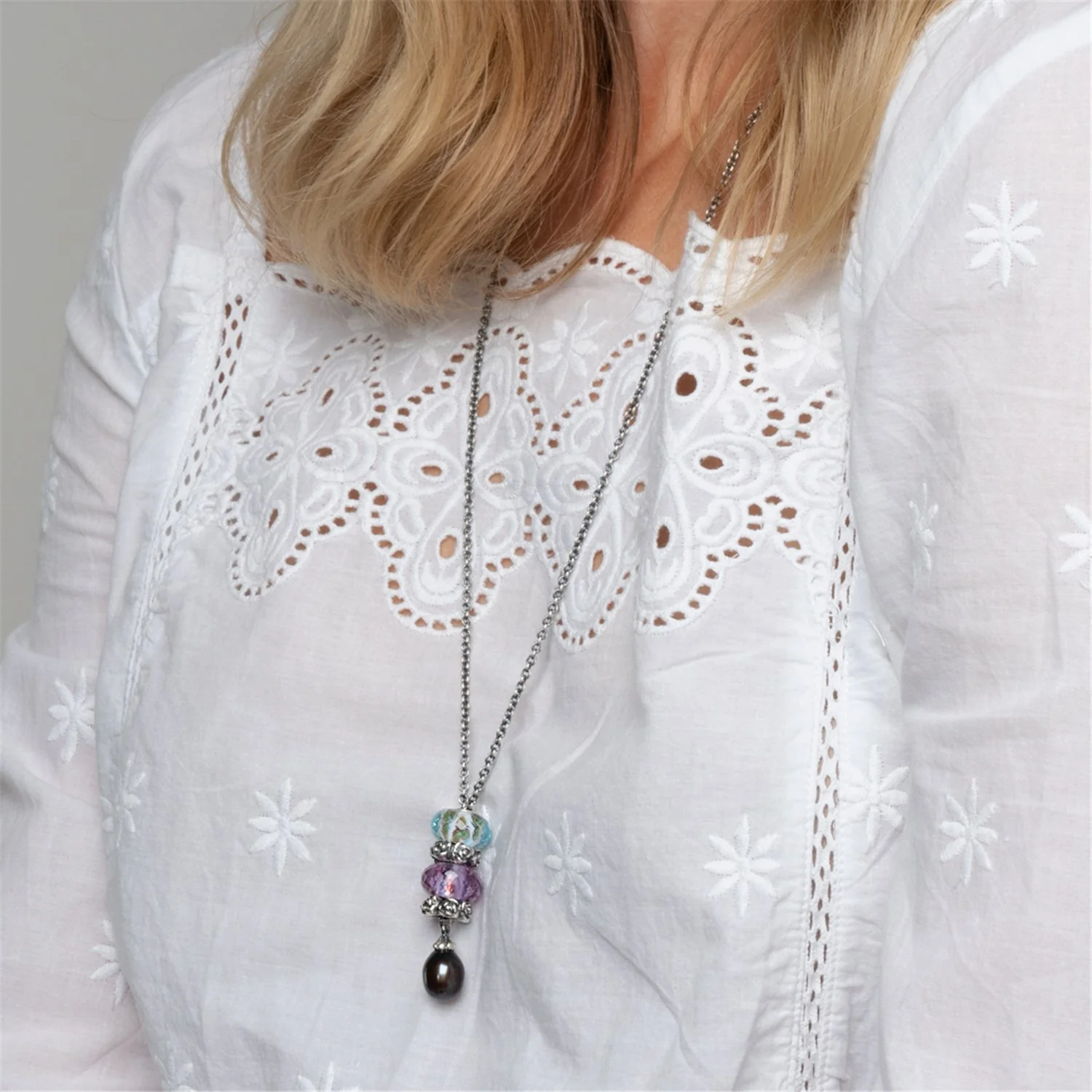 Fantasy Necklace with Peacock Pearl - Image 11