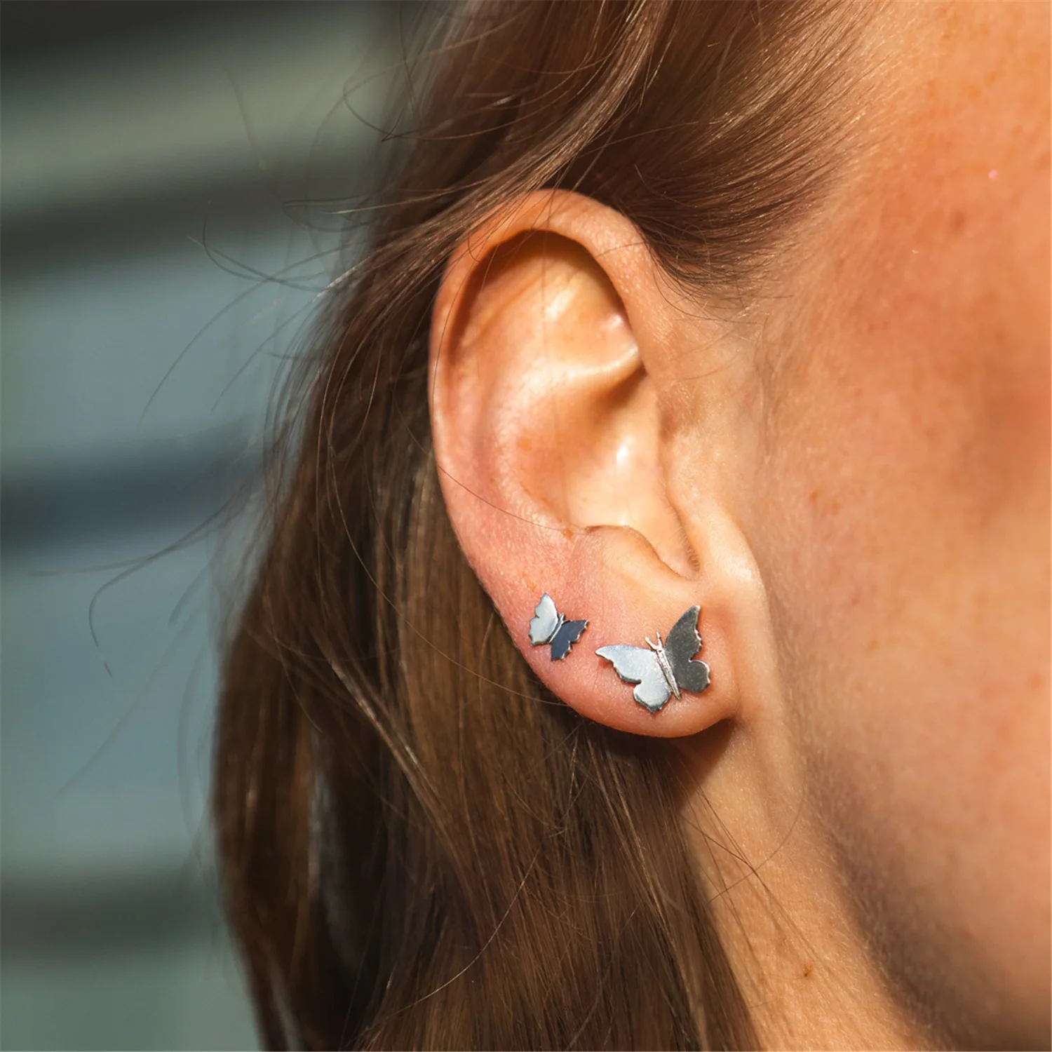 Flutter Tiny Studs - Image 2