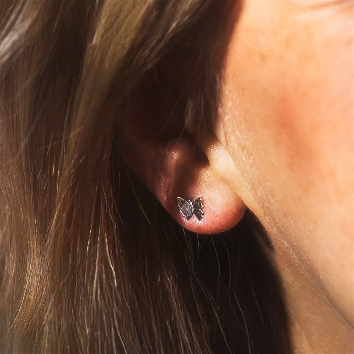 Flutter Tiny Studs - Image 4