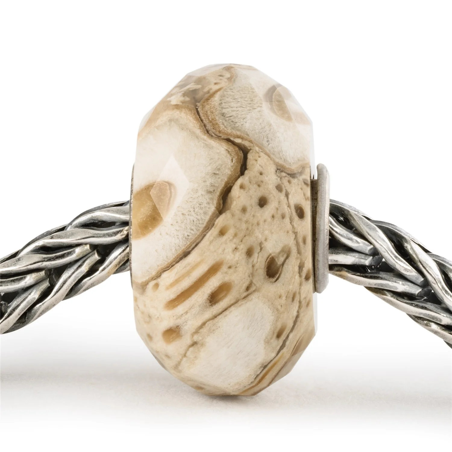 Fossilised Wood Bead - Image 7