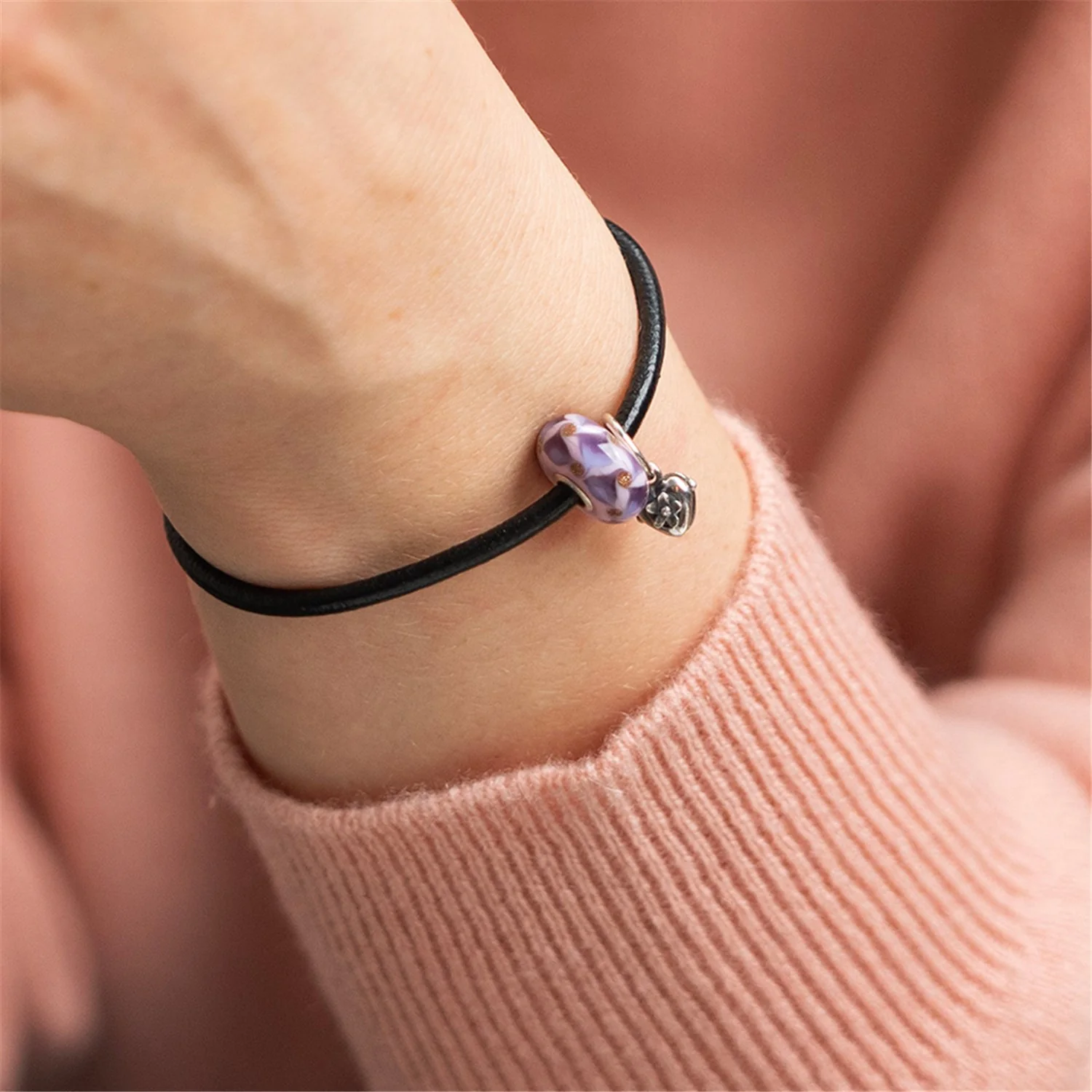 Heart's Blossom Tassel - Image 3