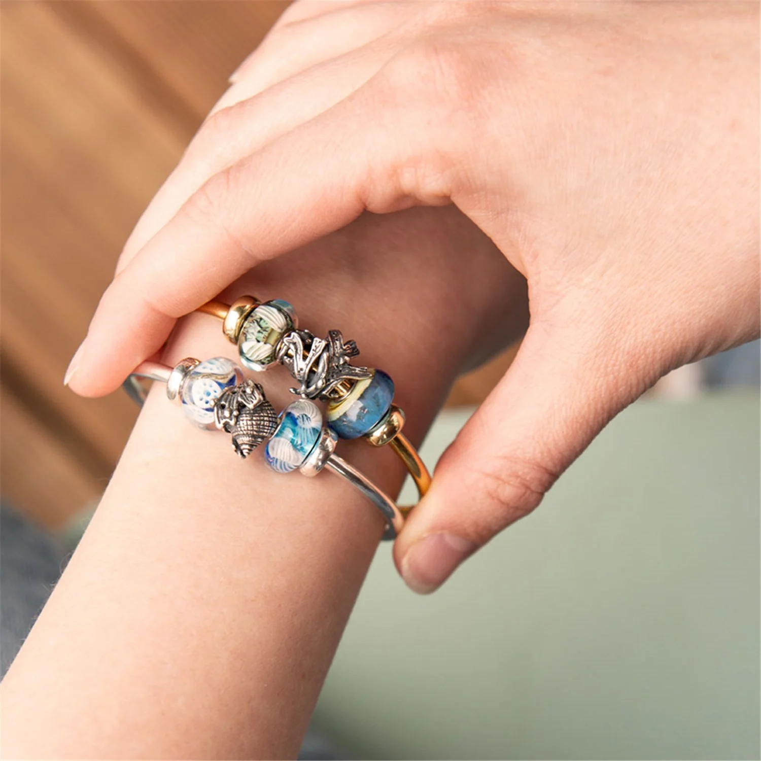 Hiding Conch Bead - Image 4