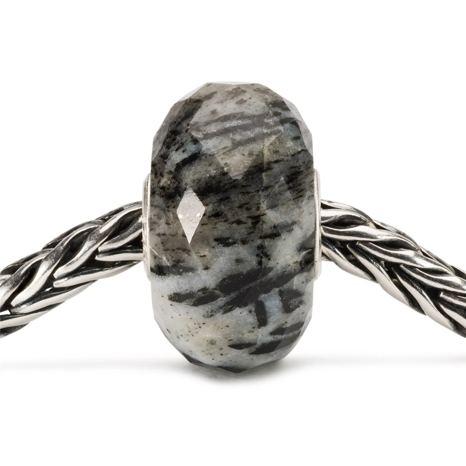 Hornblende Bead - Image 10