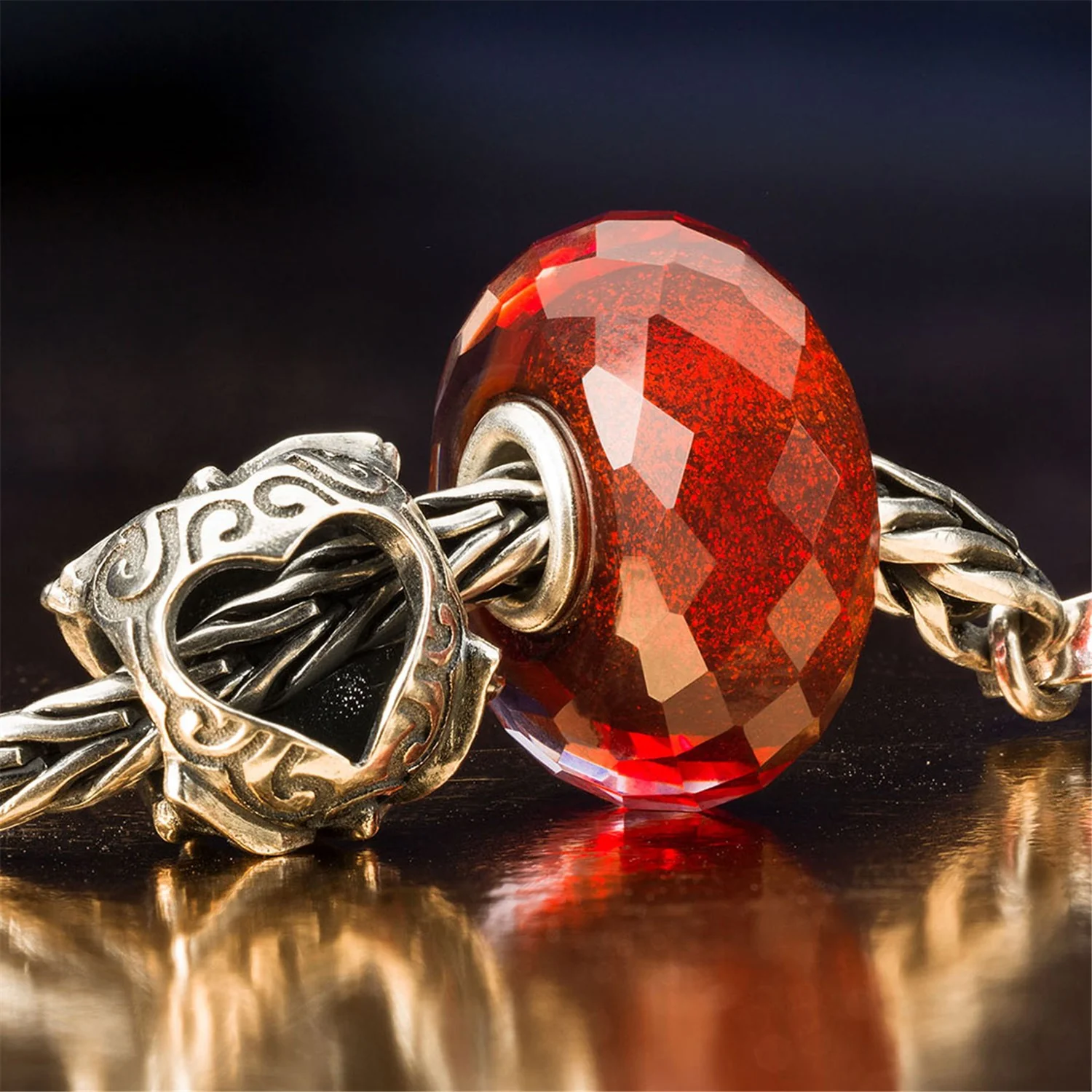 Poinsettia Bracelet - Image 3