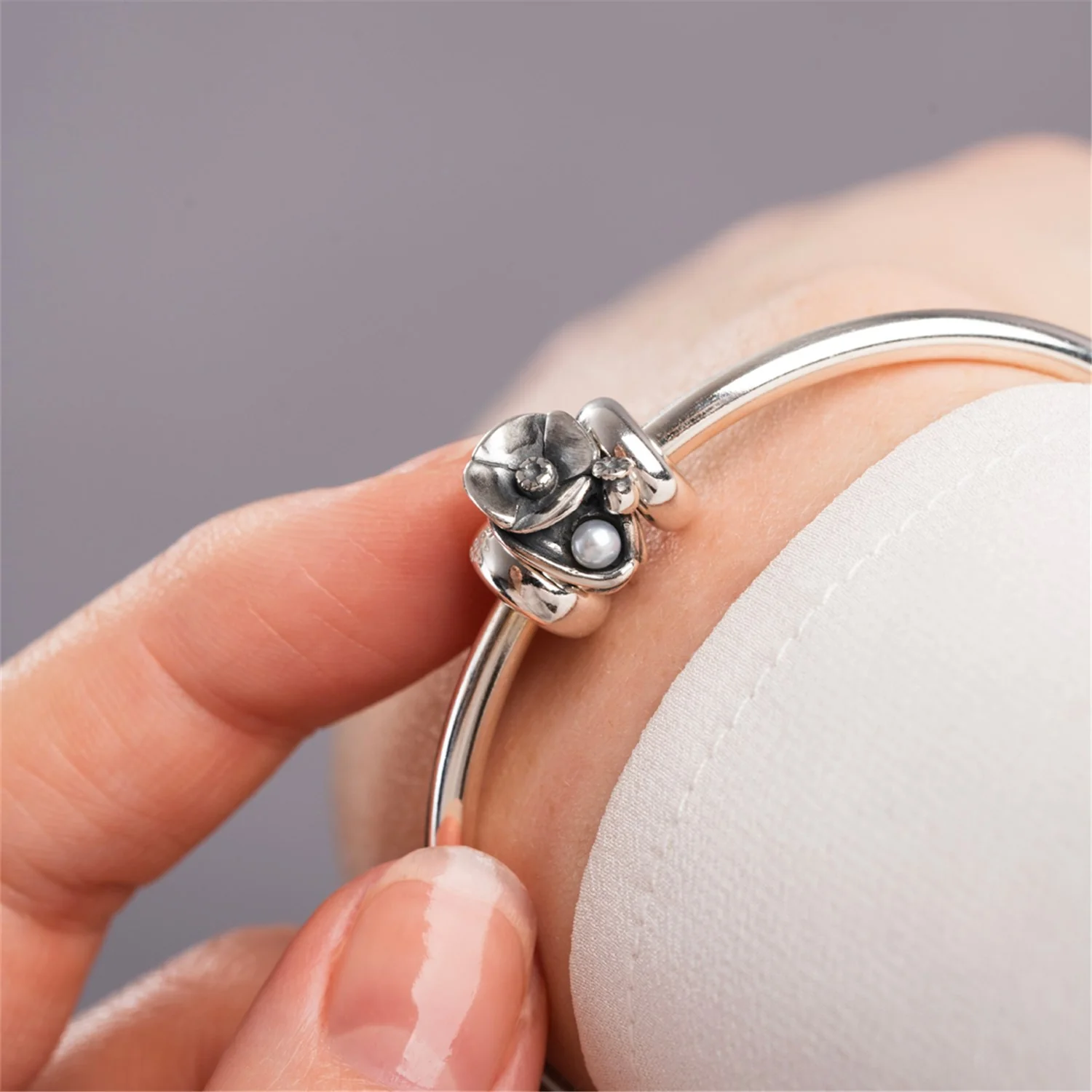 Poppy of August Bangle - Image 2