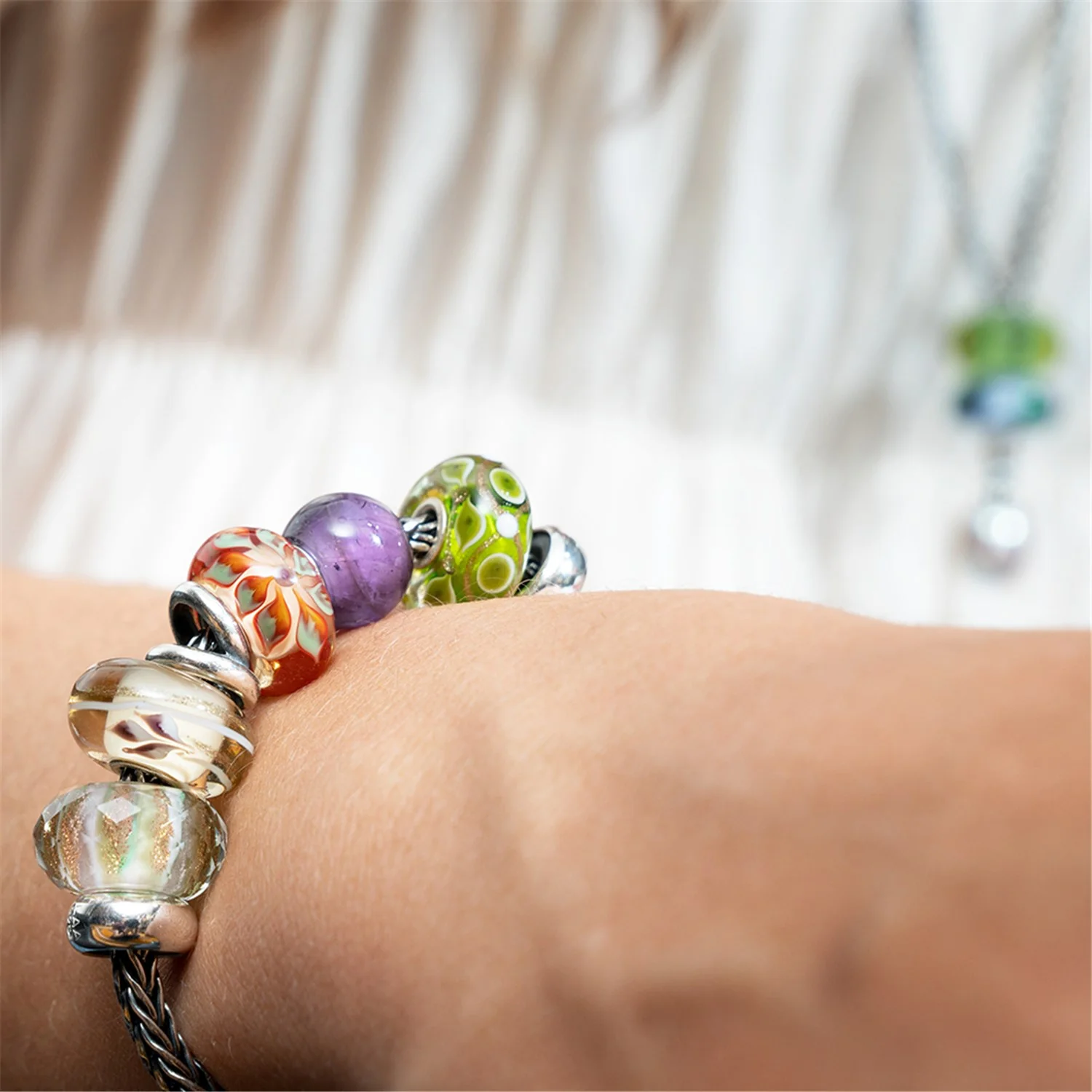 Tiger Lily Bead - Image 2